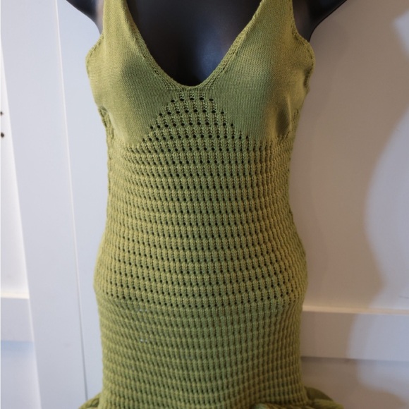 Elegant Olive Green Knit Mini Dress - Picture 4 of 4